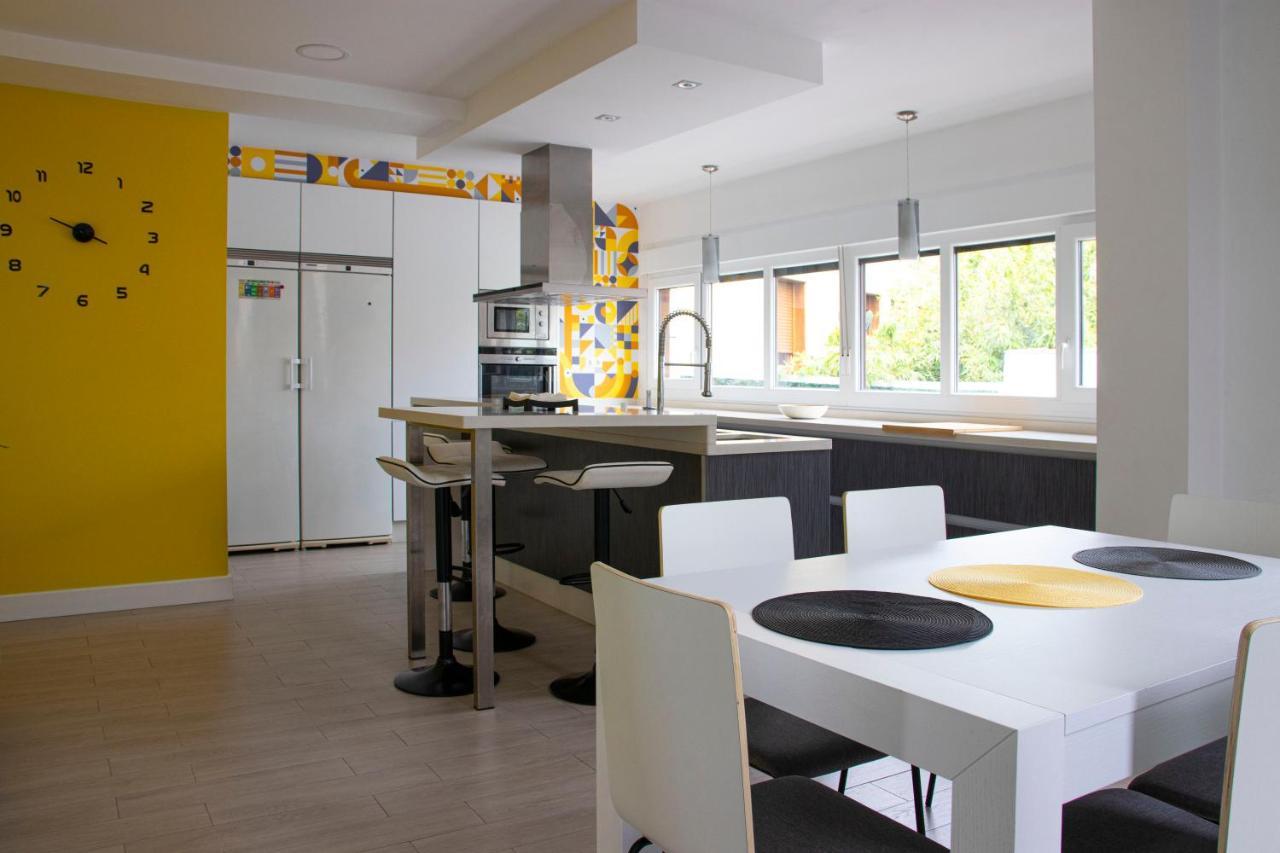 Casa Feitina: Vistas Al Mar, Moderna Y Funcional Villa Isla de Arosa Luaran gambar